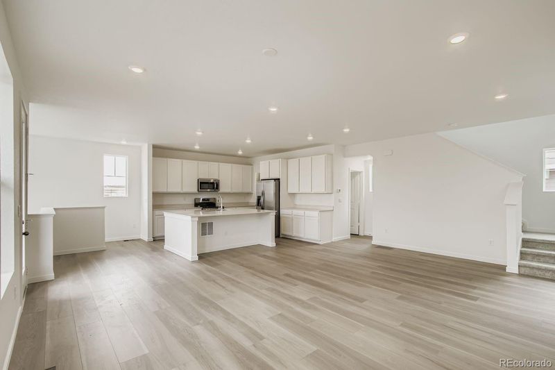 6777 E 149th Ave, Thornton, CO 80602