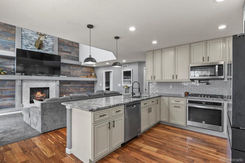 6245 E 121st Dr, Brighton, CO 80602