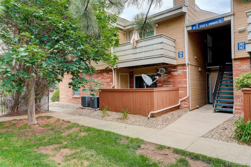 3322 S Ammons St #101, Lakewood, CO 80227