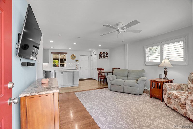 6990 W Oregon Dr, Lakewood, CO 80232