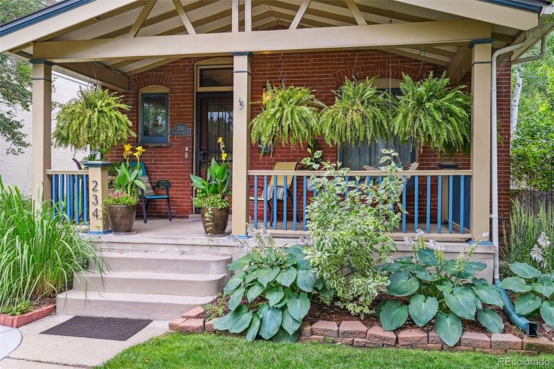 234 S Corona St, Denver, CO 80209