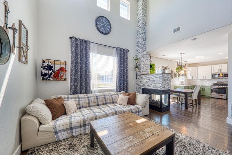 274 Peabody St, Castle Rock, CO 80104