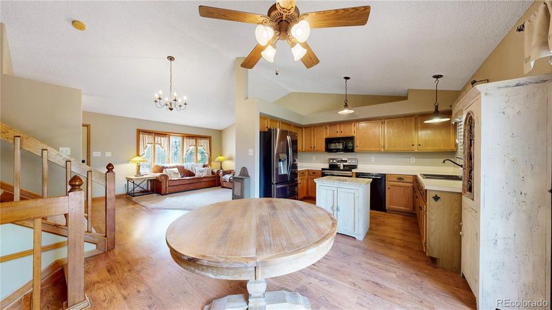 507 S 9th St, Berthoud, CO 80513