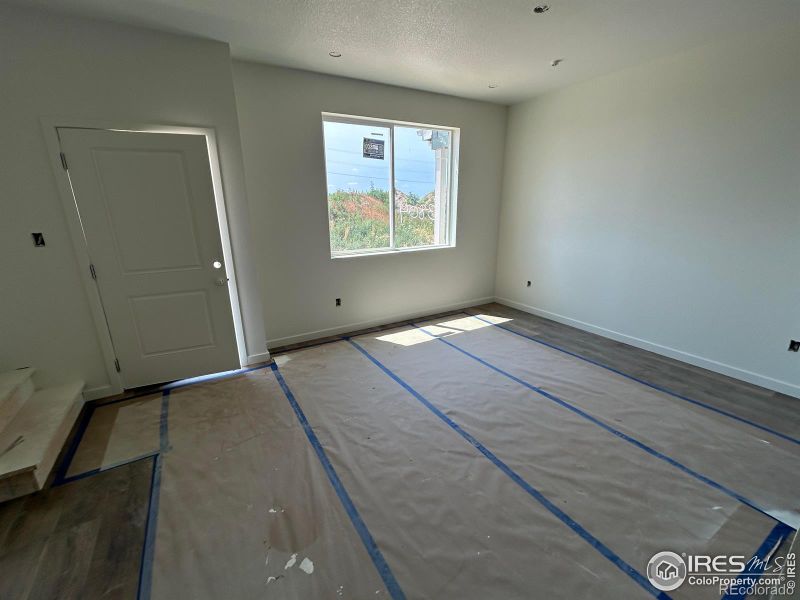 3804 Pinnacles Ct, Evans, CO 80620