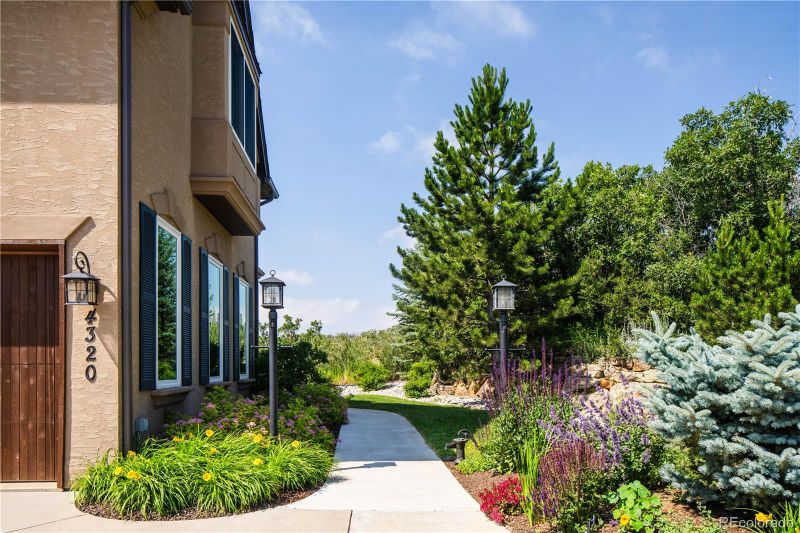 4320 Stone Post Dr, Castle Rock, CO 80108
