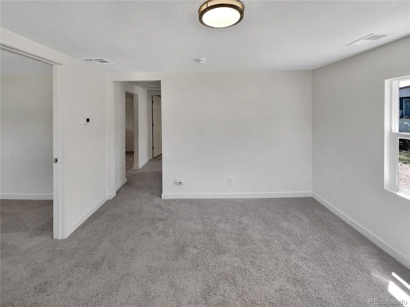438 S 7th Ave, Brighton, CO 80601
