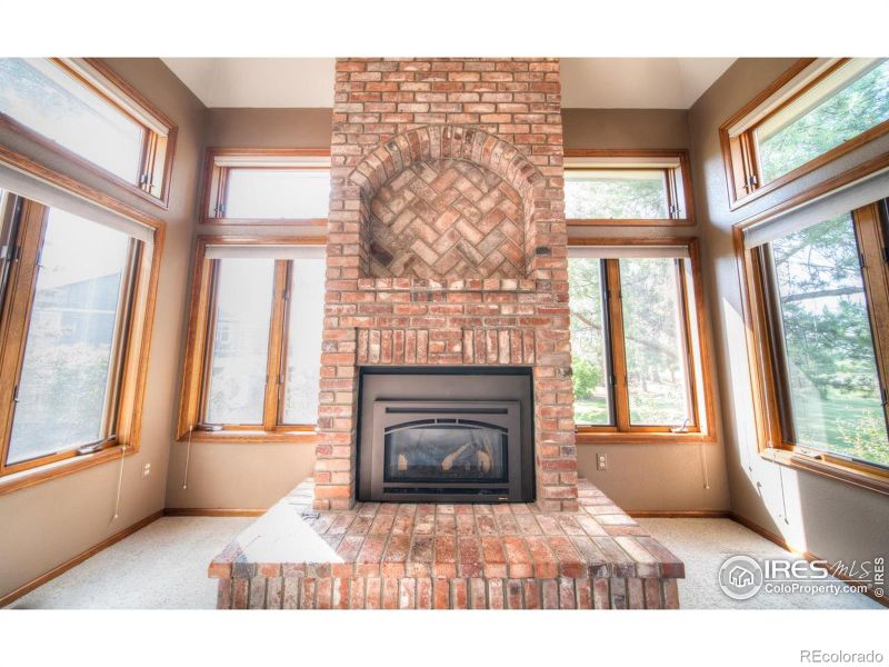 9020 Rogers Rd, Longmont, CO 80503