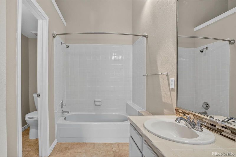 7643 S Cove Cir, Centennial, CO 80122