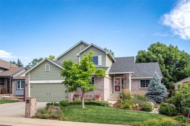 2345 Lake Ave, Thornton, CO 80241