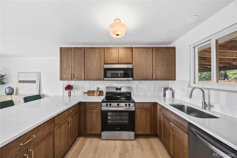 219 Douglas Fir Ave, Castle Rock, CO 80104
