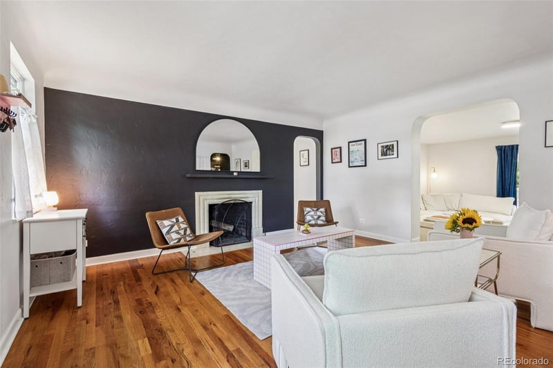 2635 Niagara St, Denver, CO 80207