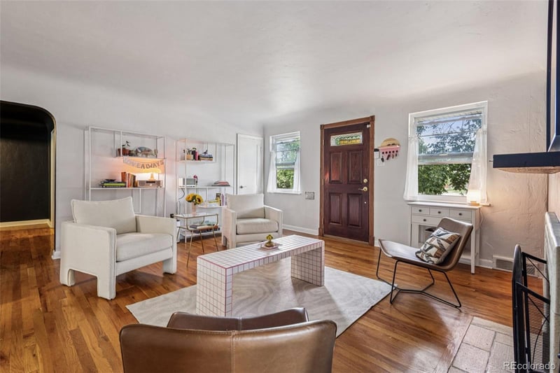 2635 Niagara St, Denver, CO 80207