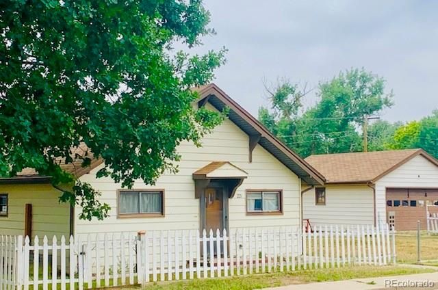 221 4th St, Frederick, CO 80530