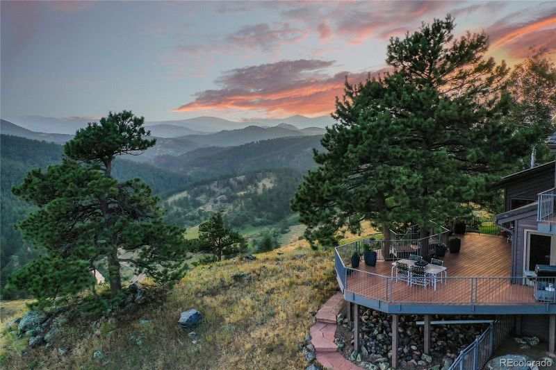 2429 Bitterroot Ln, Golden, CO 80401