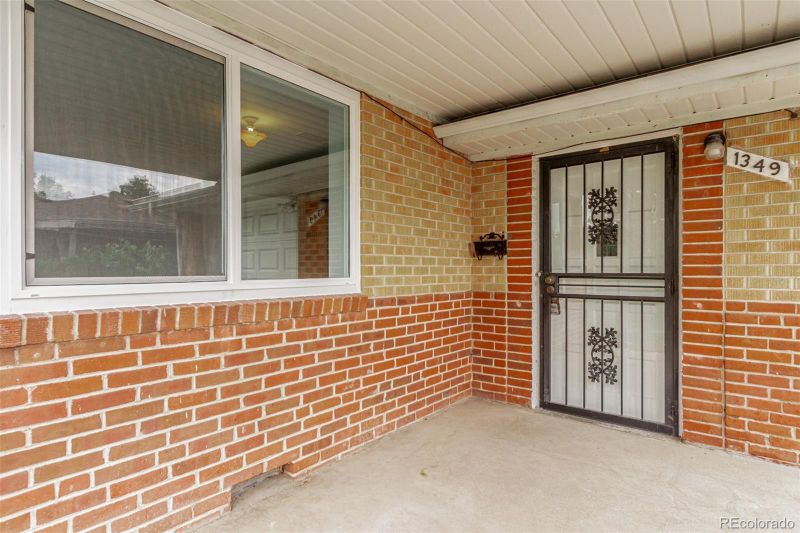 1349 Florence St, Aurora, CO 80010