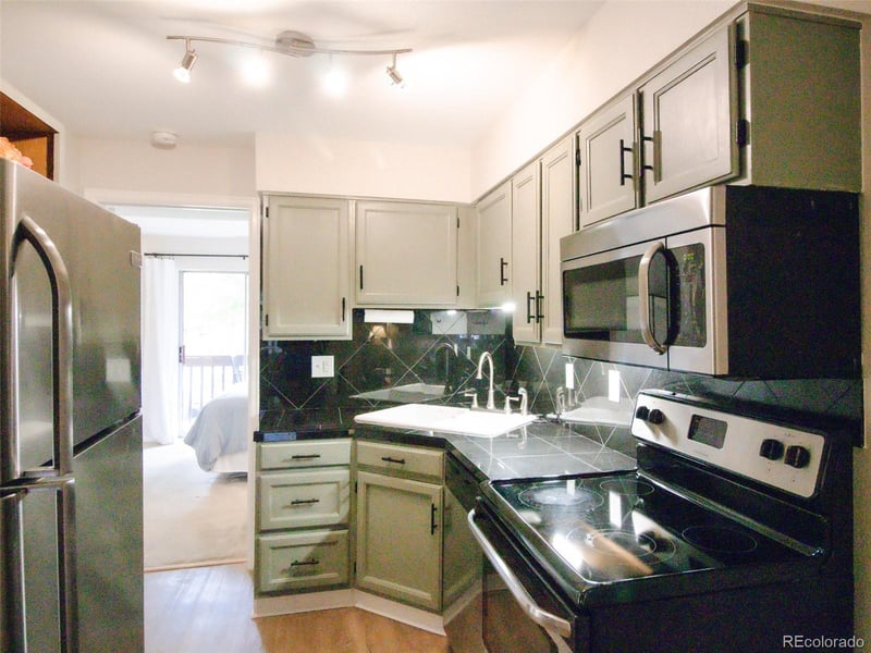1885 S Quebec Way #H17, Denver, CO 80231