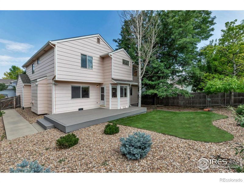 2127 Astoria Ln, Longmont, CO 80504