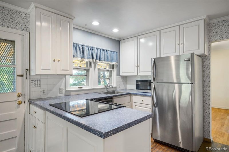 1713 W Ridge Rd, Littleton, CO 80120