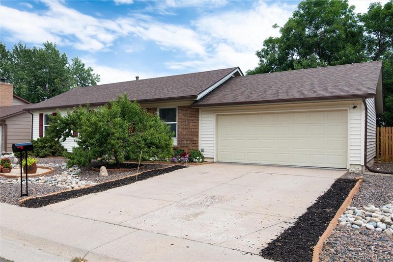 15675 E Atlantic Cir, Aurora, CO 80013