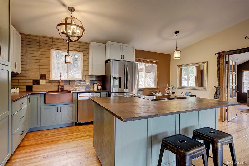 32 Aspen Dr, Bailey, CO 80421