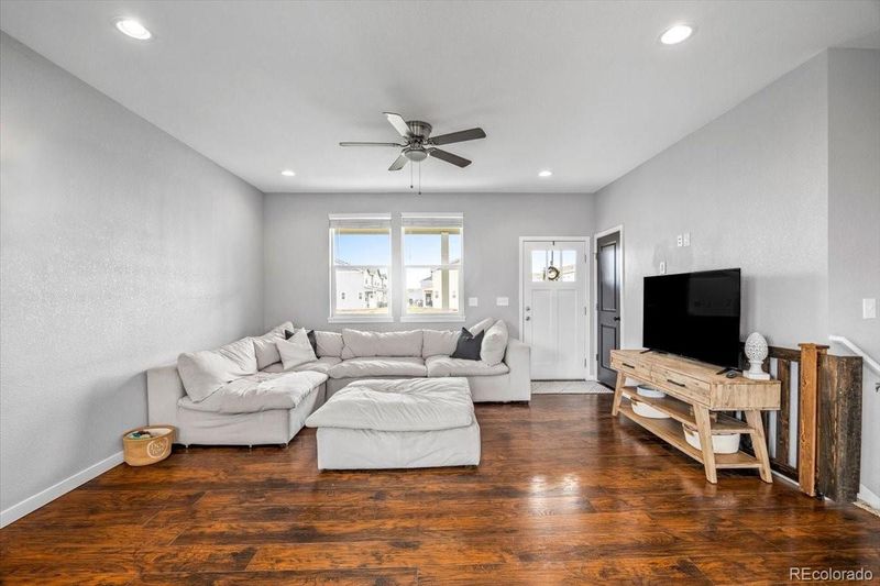 293 S 3rd Ave, Deer Trail, CO 80105