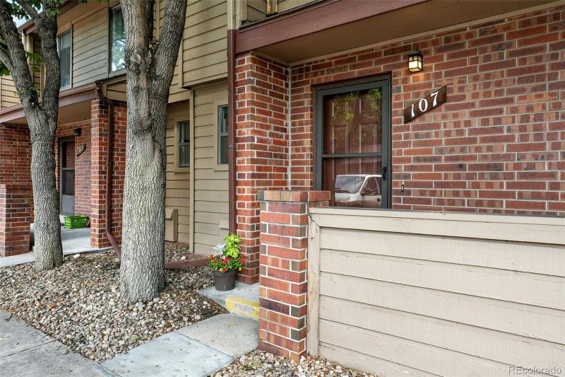 216 Wright St #107, Lakewood, CO 80228