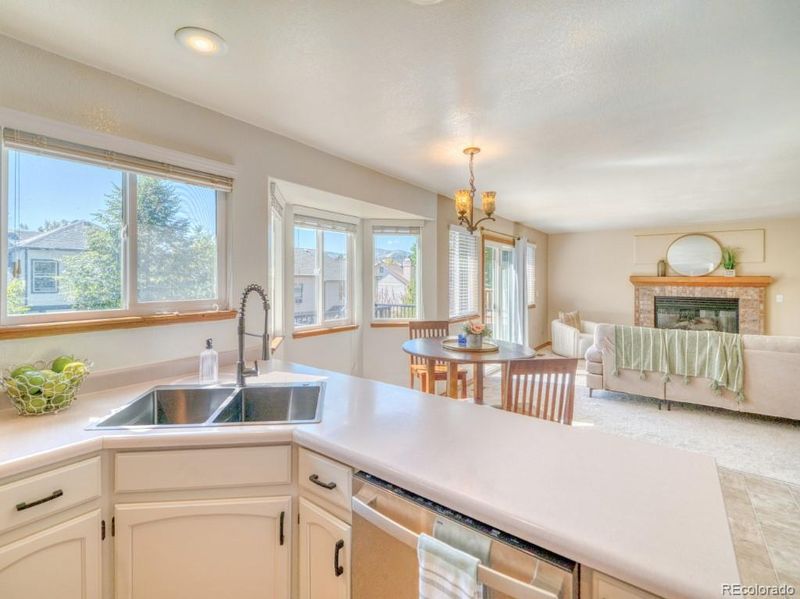 10636 W Walker Pl, Littleton, CO 80127