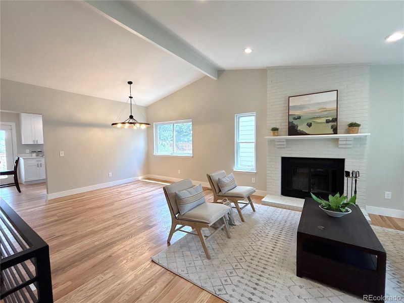 323 Southpark Rd, Highlands Ranch, CO 80126