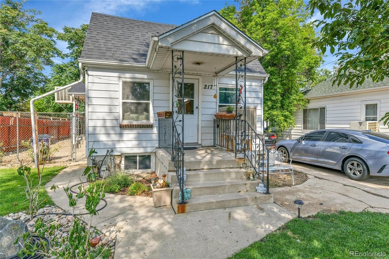 217 Irving St, Denver, CO 80219