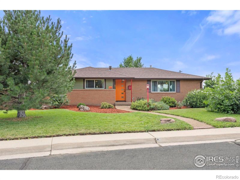 1131 W Broadmoor Dr, Loveland, CO 80537