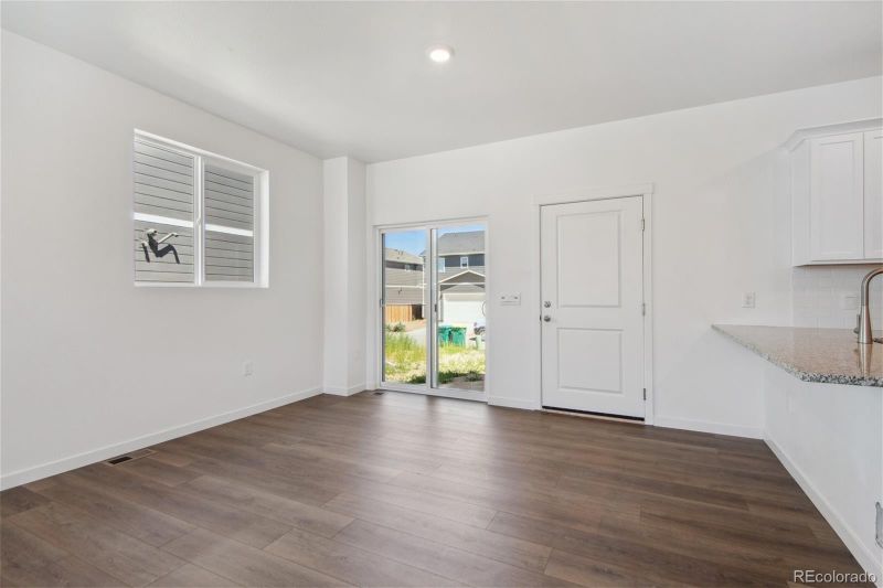 28631 E 8th Ave, Watkins, CO 80137