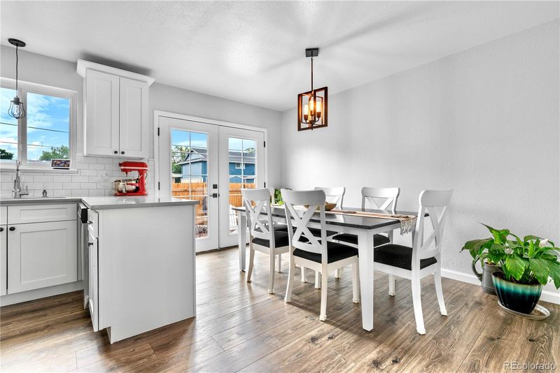72 Lansing St, Aurora, CO 80010