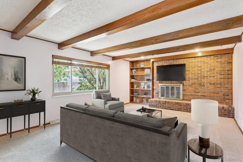292 S Salem Ct, Aurora, CO 80012