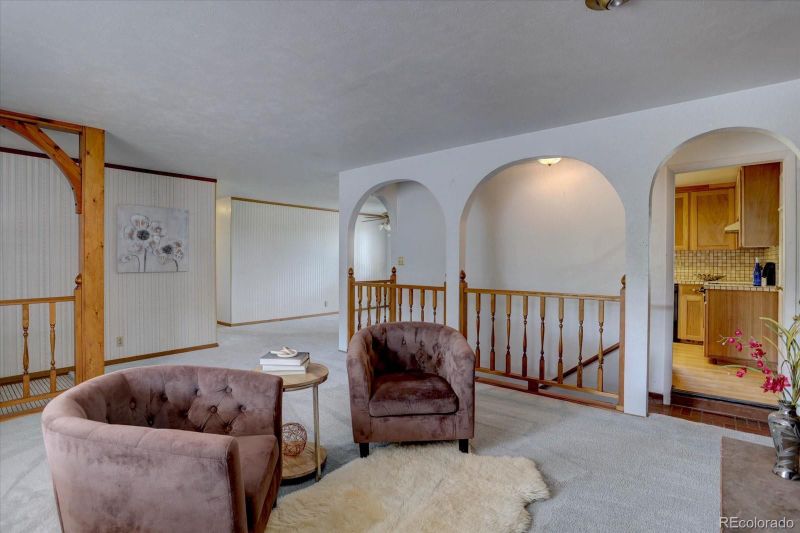 9145 Grandview Ave, Arvada, CO 80002