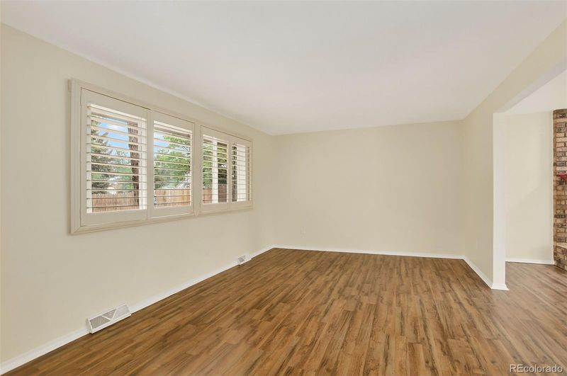 6976 S Ammons St, Littleton, CO 80128