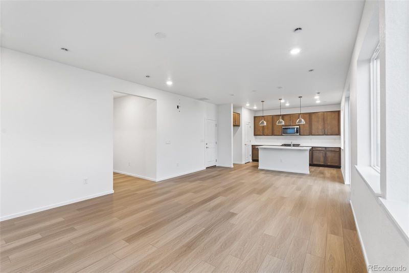 2177 S Jackson Gap St, Aurora, CO 80018