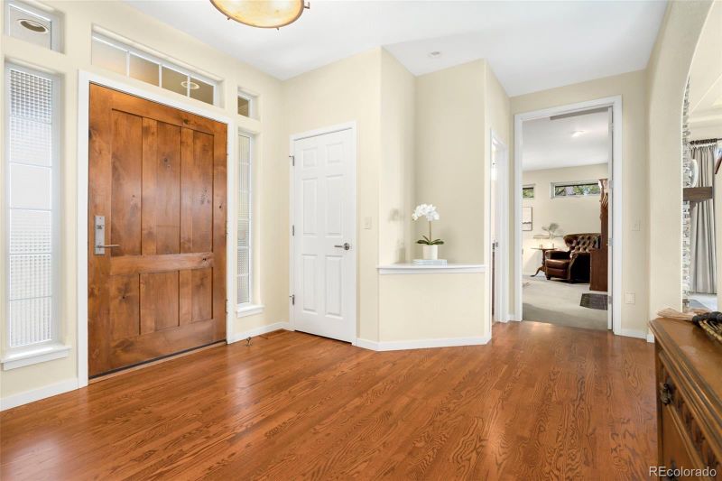8971 Prairie Knoll Dr, Longmont, CO 80503