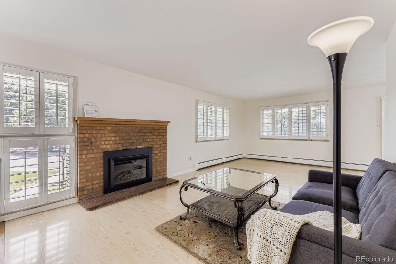 2789 S Ivan Way, Denver, CO 80227