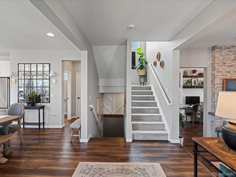 8989 Southurst St, Highlands Ranch, CO 80129