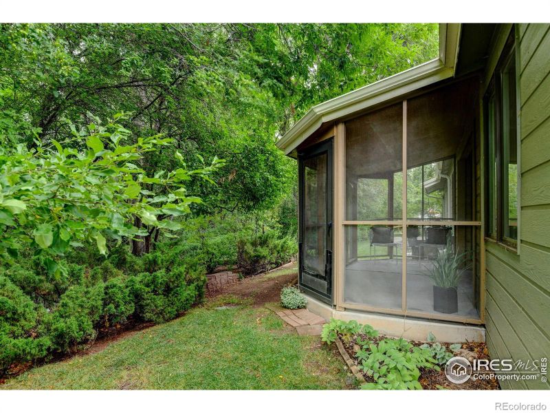 712 Brookhaven Ct, Fort Collins, CO 80525