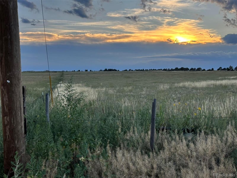 40655 Truckton Rd, Rush, CO 80833