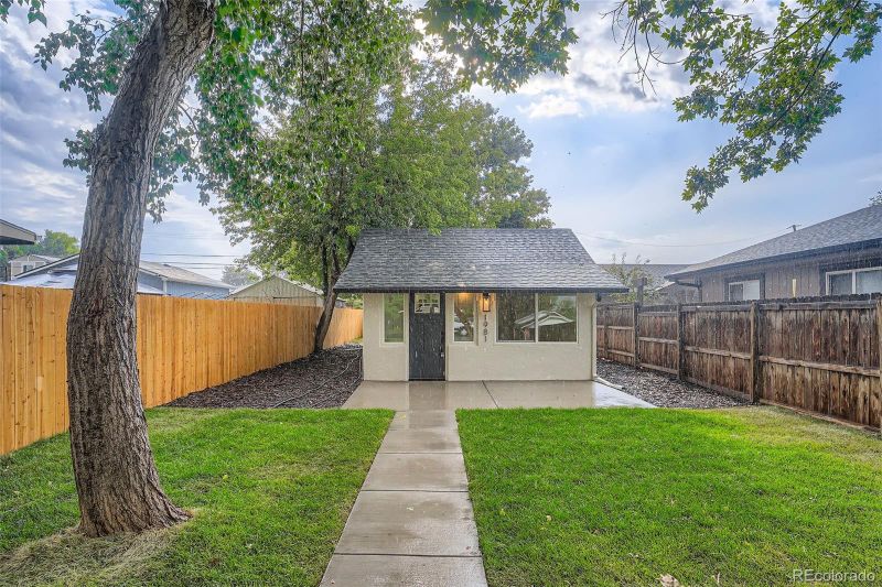 1981 Willow St, Denver, CO 80220