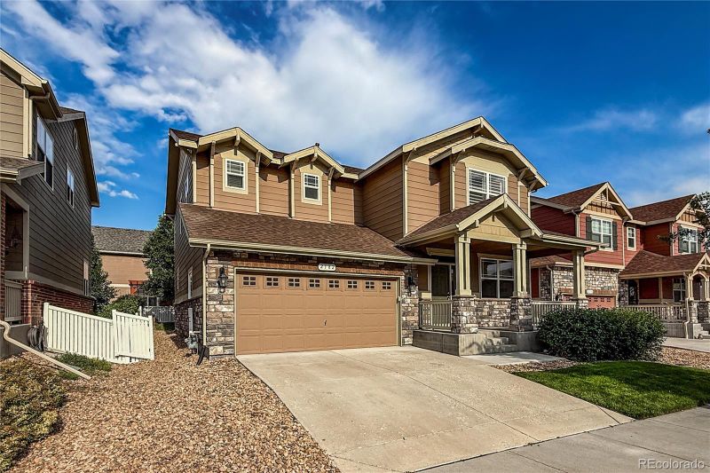 2182 Steppe Dr, Longmont, CO 80504
