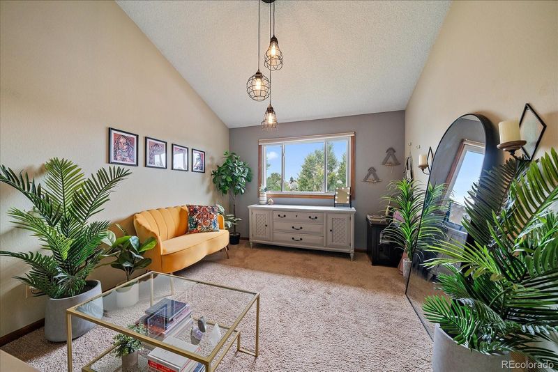 19727 E Eldorado Dr, Aurora, CO 80013