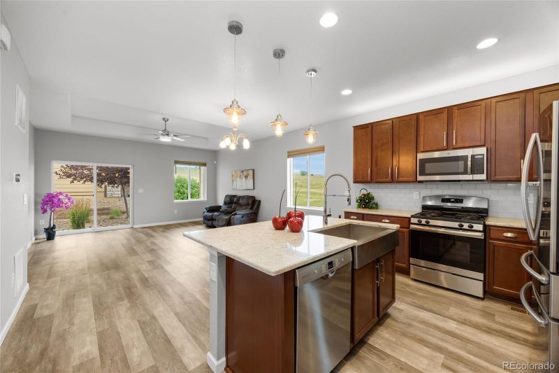10837 Bear Cub Dr, Broomfield, CO 80021