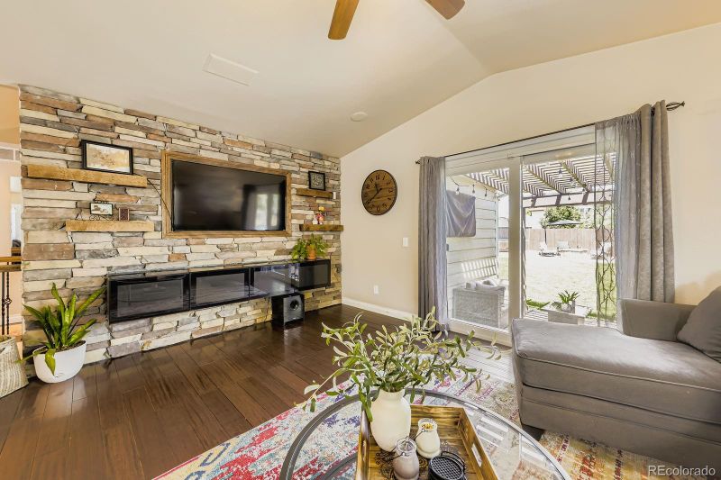 10085 Carson Way, Commerce City, CO 80022