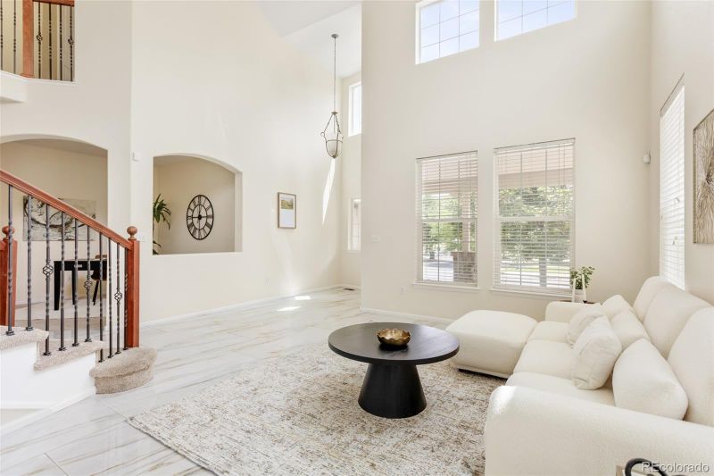 24406 E Louisiana Cir, Aurora, CO 80018