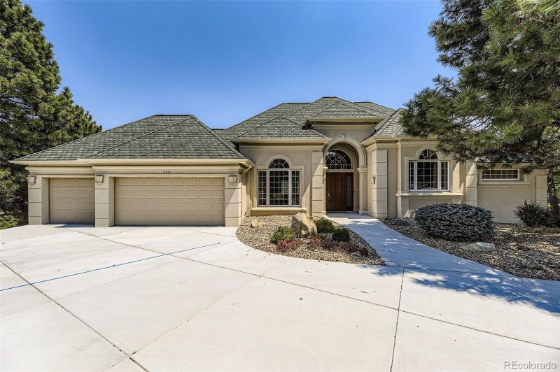 2117 Kahala Cir, Castle Rock, CO 80104