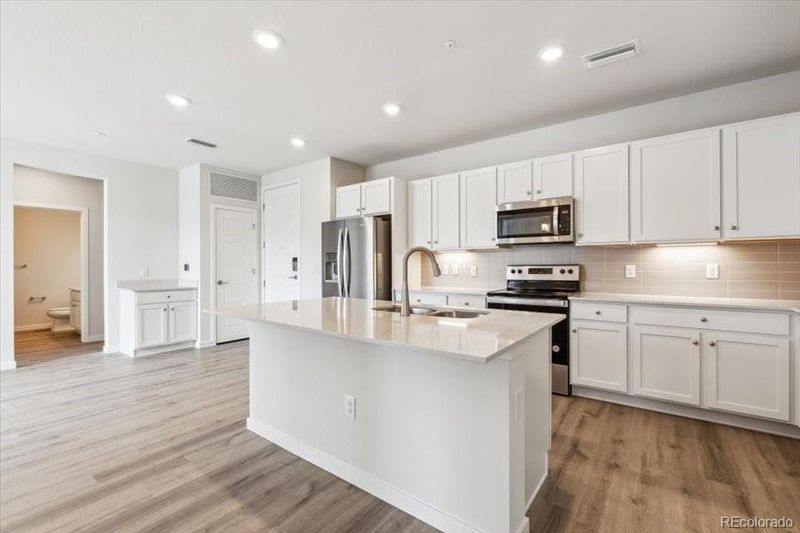 485 Interlocken Blvd #208, Broomfield, CO 80021