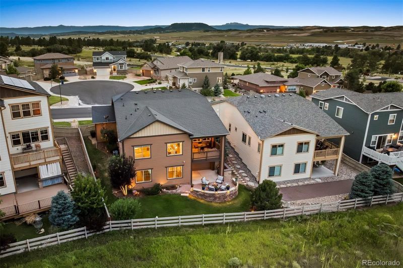 335 Portmeirion Ln, Castle Rock, CO 80104